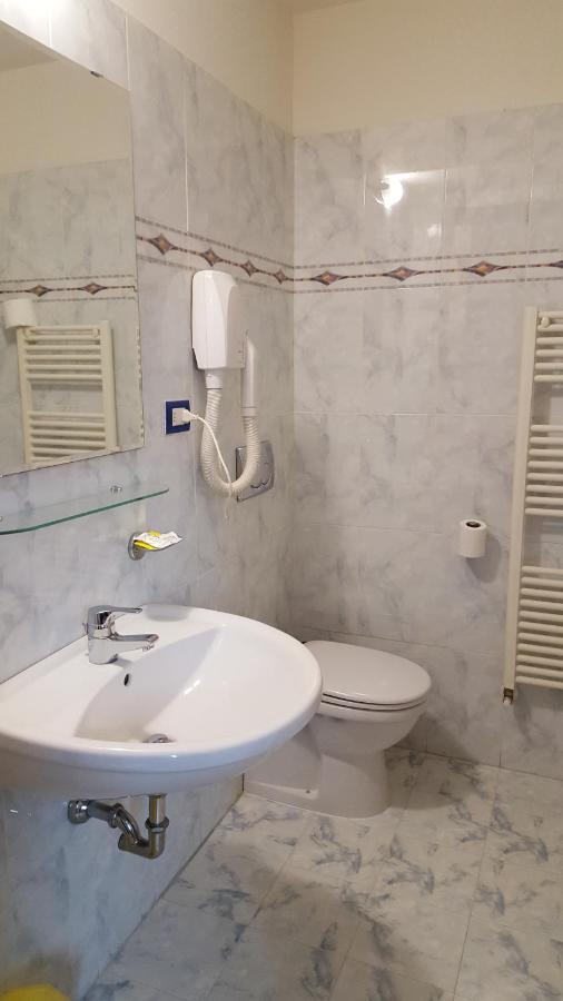 Hotel Margherita Montepiano Ngoại thất bức ảnh